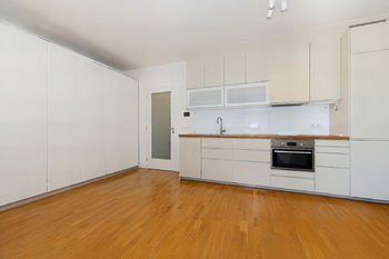 Pronájem bytu 1+kk v osobním vlastnictví 32 m², Praha 8 - Libeň