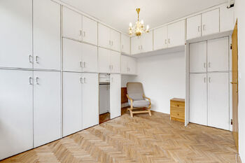 ložnice 1NP - Prodej domu 240 m², Praha 10 - Dubeč