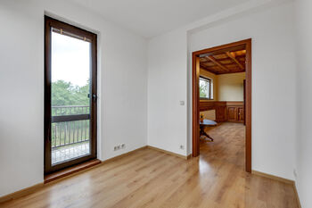 pracovna 2NP - Prodej domu 240 m², Praha 10 - Dubeč