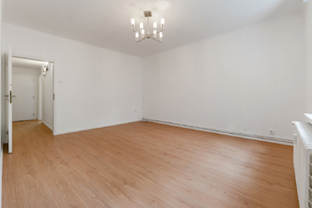 obývací pokoj - Pronájem bytu 2+kk v osobním vlastnictví 57 m², Praha 3 - Žižkov