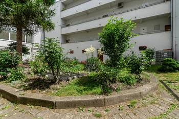 vnitroblok - Pronájem bytu 2+kk v osobním vlastnictví 57 m², Praha 3 - Žižkov