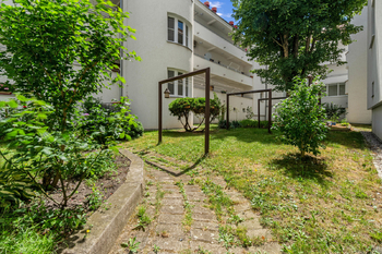 vnitroblok - Pronájem bytu 2+kk v osobním vlastnictví 57 m², Praha 3 - Žižkov