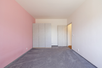 Prodej bytu 3+kk v osobním vlastnictví 68 m², Červený Újezd