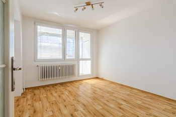 Pronájem bytu 2+1 v osobním vlastnictví 67 m², Kladno