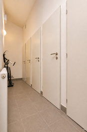vlastní sklep na lyže - Prodej bytu 4+kk v osobním vlastnictví 120 m², Špindlerův Mlýn