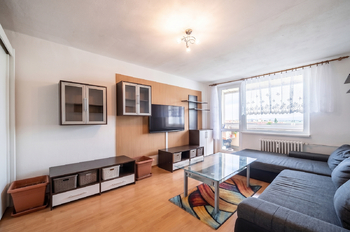 Obývací pokoj - Prodej bytu 3+1 v osobním vlastnictví 63 m², Žatec