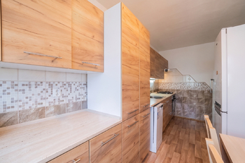 kuchyně - Prodej bytu 3+1 v osobním vlastnictví 63 m², Žatec