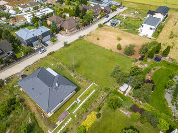 Prodej pozemku 1044 m², Tehov