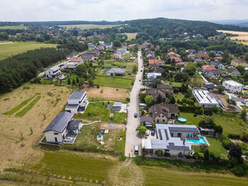 Prodej pozemku 1044 m², Tehov