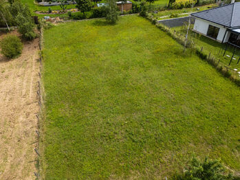 Prodej pozemku 1044 m², Tehov