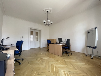 Před vyklizením - Pronájem bytu 1+1 v osobním vlastnictví 62 m², Praha 2 - Vinohrady