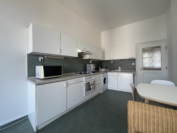 Kuchyně - Pronájem bytu 1+1 v osobním vlastnictví 62 m², Praha 2 - Vinohrady 