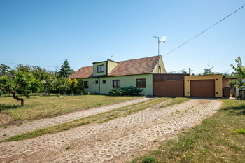 Prodej domu 220 m², Krhovice