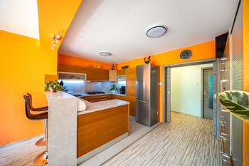 Prodej domu 220 m², Krhovice
