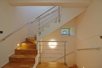 schodiště - Prodej domu 141 m², Dobřichovice