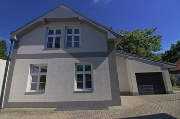 Pohled na dům - Prodej domu 141 m², Dobřichovice 