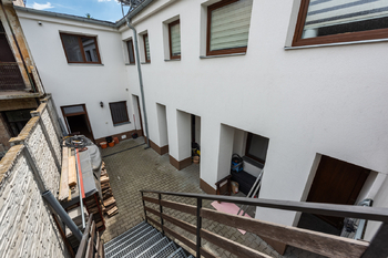 Rodinný dům Rotalova, Brno, se 3 bytovými jednotkami a zahradou - Prodej domu 208 m², Brno