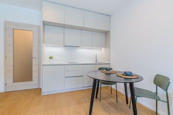 Pronájem bytu 1+kk v osobním vlastnictví 31 m², Praha 9 - Libeň