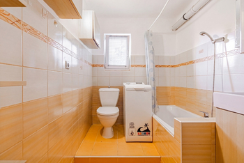Prodej bytu 3+kk v osobním vlastnictví 50 m², Stochov