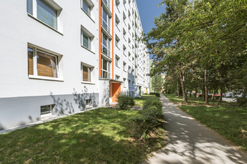 Pronájem bytu 2+kk v osobním vlastnictví 33 m², Praha 9 - Letňany