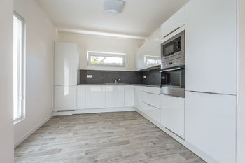 Pronájem domu 96 m², Nehvizdy