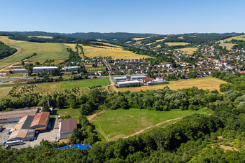 Prodej pozemku 22733 m², Želechovice nad Dřevnicí