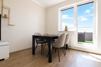 Obývací pokoj - Pronájem bytu 3+kk v osobním vlastnictví 83 m², Praha 9 - Letňany