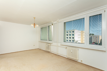 Pronájem bytu 1+kk v osobním vlastnictví 33 m², Praha 8 - Kobylisy
