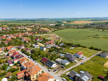 Prodej pozemku 885 m², Viničné Šumice