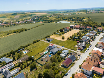 Prodej pozemku 885 m², Viničné Šumice