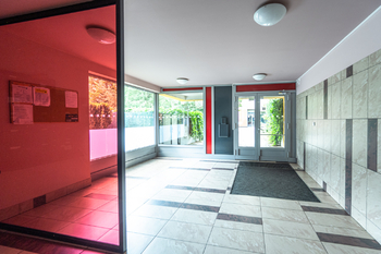 Prodej bytu 2+kk v osobním vlastnictví 37222 m², Praha 5 - Hlubočepy
