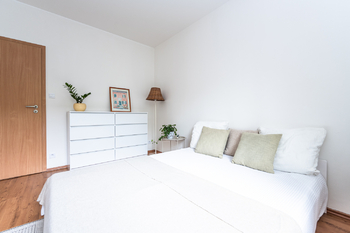 Prodej bytu 2+kk v osobním vlastnictví 37222 m², Praha 5 - Hlubočepy