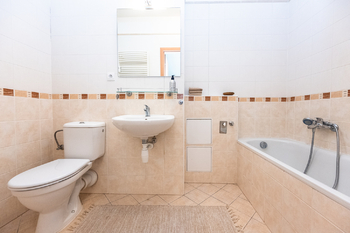 Prodej bytu 2+kk v osobním vlastnictví 37222 m², Praha 5 - Hlubočepy
