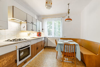 Pronájem bytu 3+1 v družstevním vlastnictví 82 m², Zeleneč