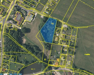Prodej pozemku 4438 m², Drmoul