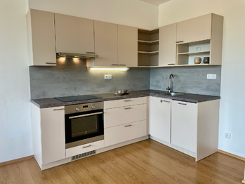 Pronájem bytu 2+kk v osobním vlastnictví 81 m², Benešov