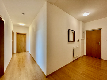 Pronájem bytu 2+kk v osobním vlastnictví 81 m², Benešov