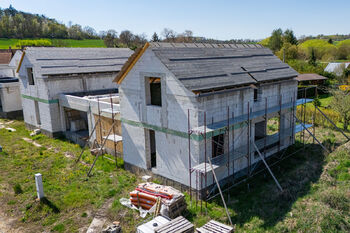 Výstavba rodinných domů, Pětihosty, Praha-východ, Středočeský kraj - Prodej pozemku 7643 m², Pětihosty
