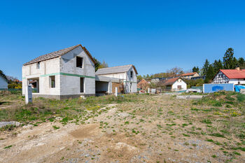 Výstavba rodinných domů, Pětihosty, Praha-východ, Středočeský kraj - Prodej pozemku 7643 m², Pětihosty