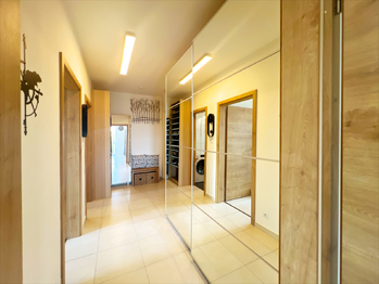 Prodej bytu 2+kk v osobním vlastnictví 55 m², Praha 6 - Dejvice