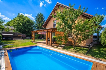 Prodej domu 130 m², Tuchlovice