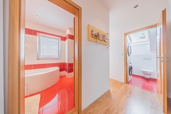 Prodej domu 130 m², Tuchlovice