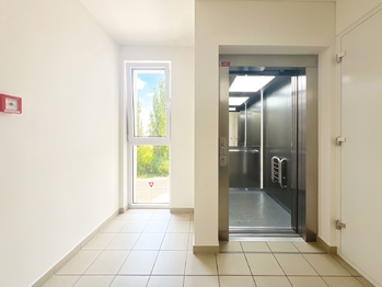Prodej bytu 2+1 v osobním vlastnictví 55 m², Horoměřice