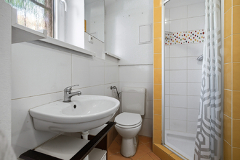 Kouplna s toaletou - Prodej bytu 1+kk v družstevním vlastnictví 25 m², Praha 4 - Podolí