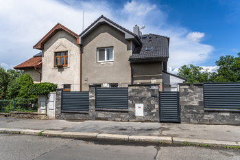 Pronájem domu 120 m², Praha 10 - Strašnice