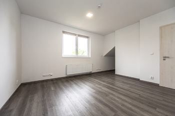 Pronájem domu 120 m², Praha 10 - Strašnice