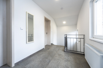 Pronájem domu 120 m², Praha 10 - Strašnice