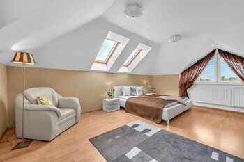 Prodej domu 191 m², Zdiby