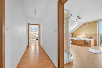 Prodej domu 191 m², Zdiby