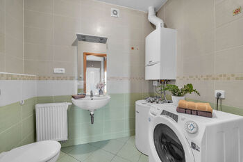 Prodej domu 191 m², Zdiby